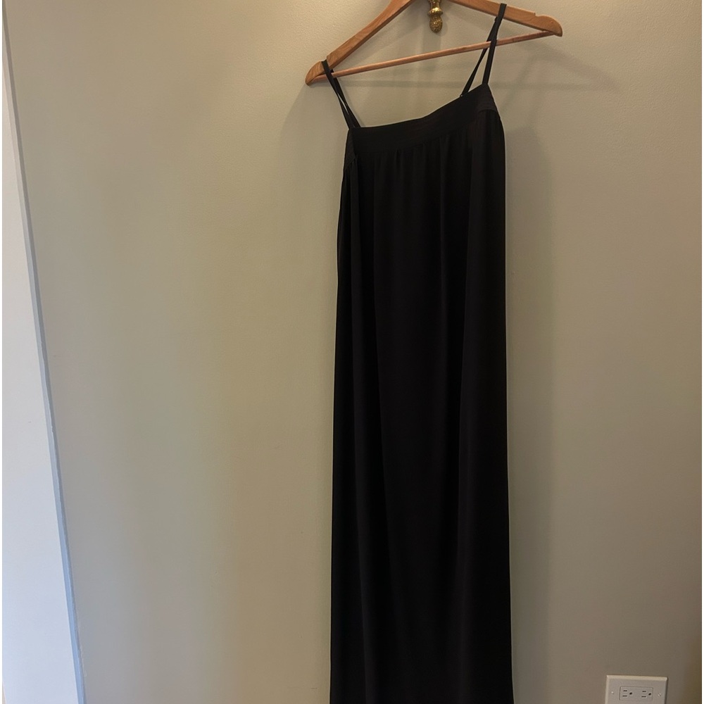 Vince maxi dress black 
Beautiful
